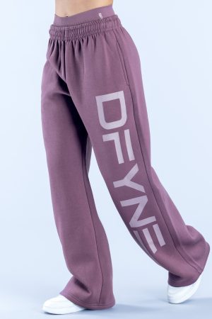Signature Wide Leg Jogger