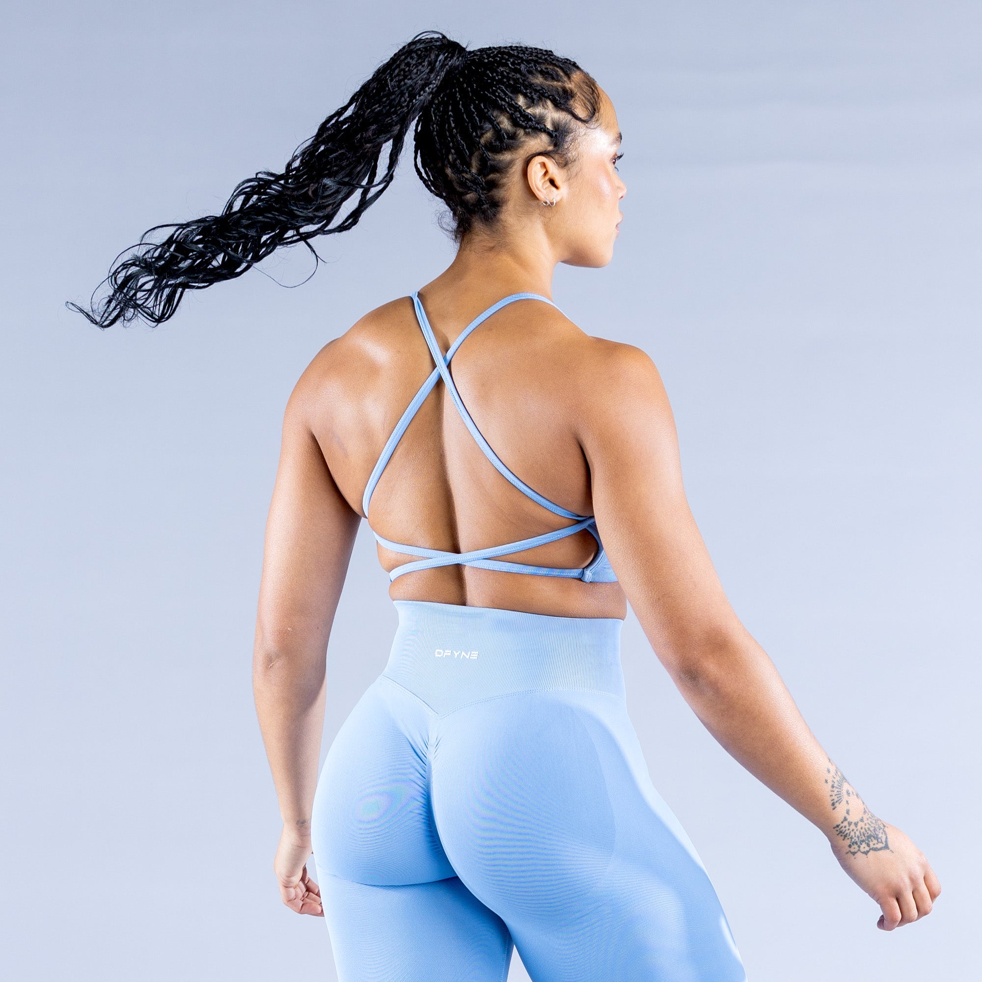 Dynamic Backless Sports Bra - Image 2
