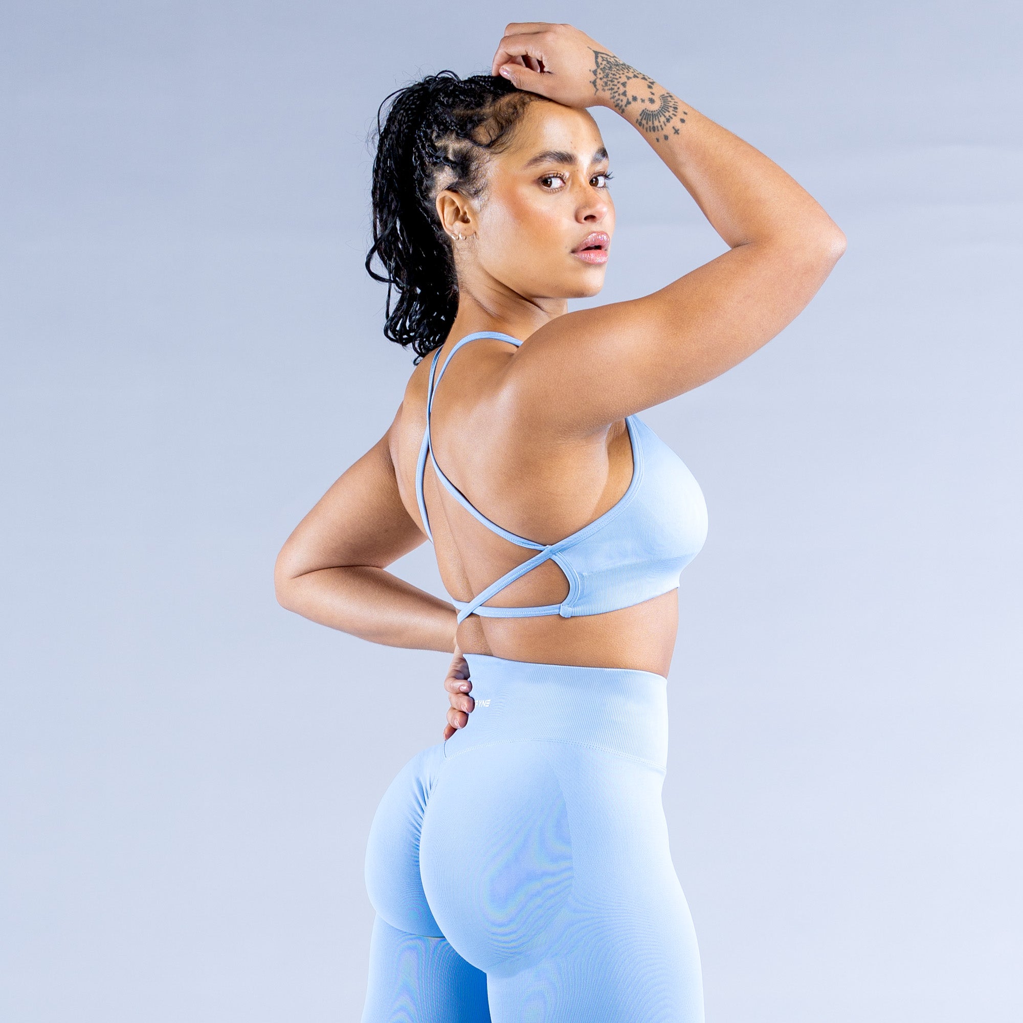 Dynamic Backless Sports Bra - Image 4