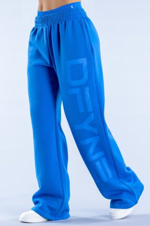 Signature Wide Leg Jogger