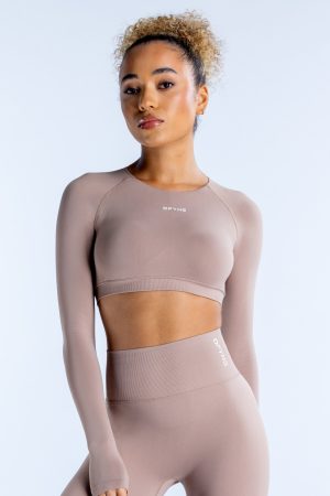Dynamic Long Sleeve Crop Top