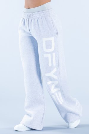 Signature Wide Leg Jogger